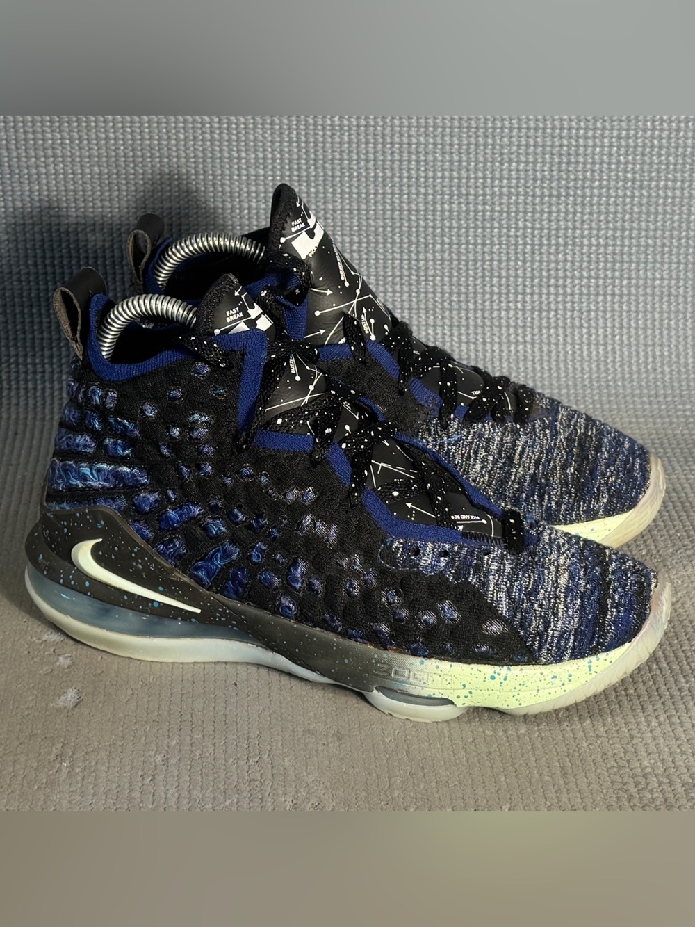 Nike LeBron 17 Constellations Athletic Shoes‎ BQ5594-407 Big Kid Size 5.5Y